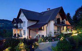 Noclegi Fregata - Pokoje Gościnne w Solinie 661-459-339
